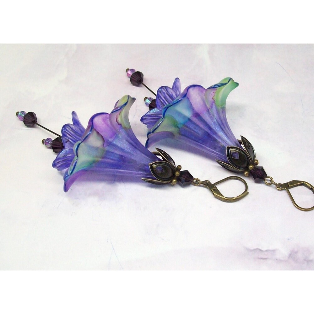 Flower earrings cottagecore vintage inspired, Purple, Antique bronze, Artisan cr
